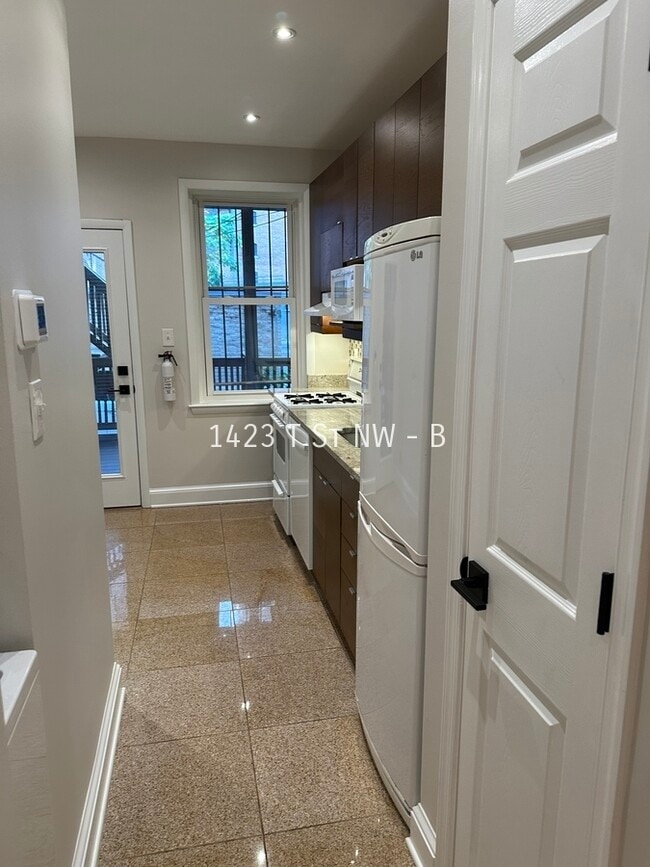 Building Photo - 1423 T St NW