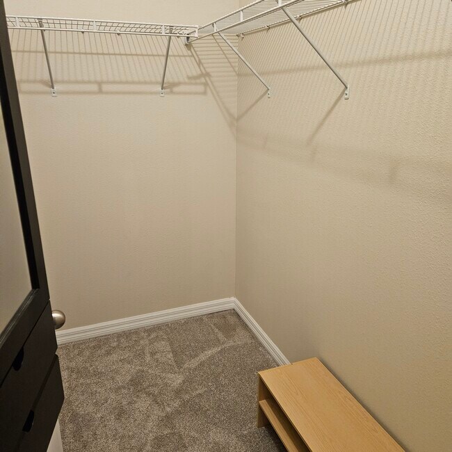 Building Photo - 15531 Trinity Fall Way