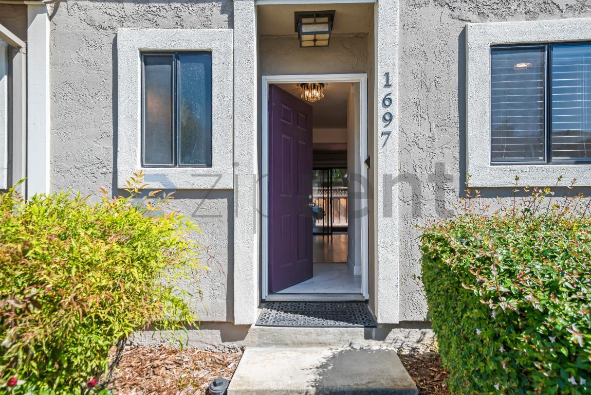 Building Photo - 1697 Pso Laguna Seco