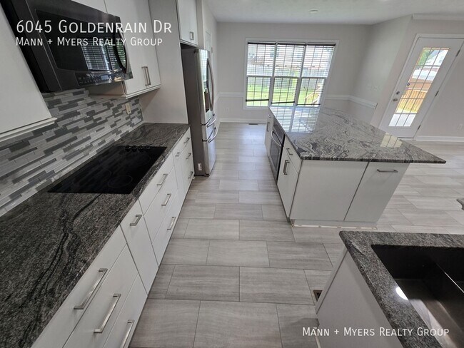 Building Photo - 6045 Goldenrain Dr