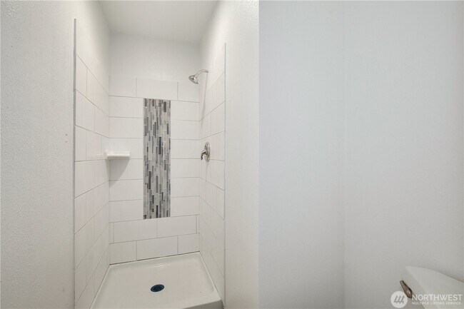 Primary Bathroom - 15906 Elm St E