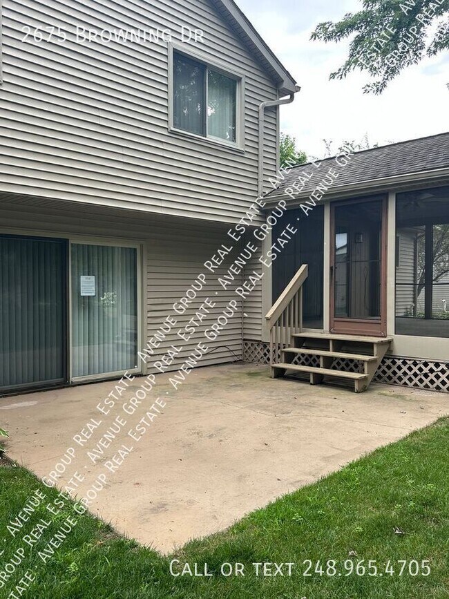 Building Photo - 2675 Browning Dr