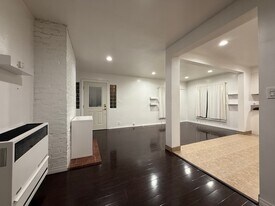 Building Photo - 3214 De Witt Dr