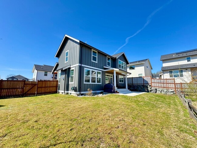 Building Photo - 5941 Ranch Lp