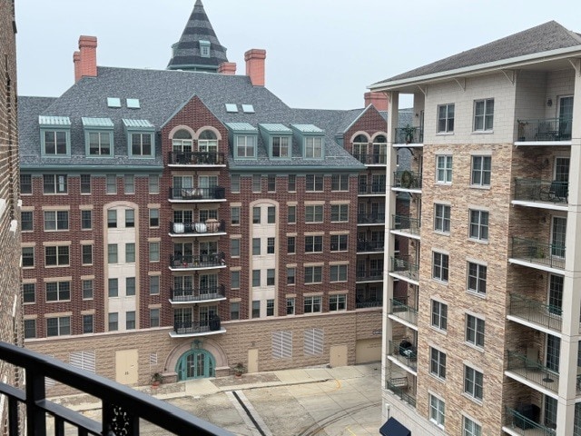 Building Photo - 151 W Wing St