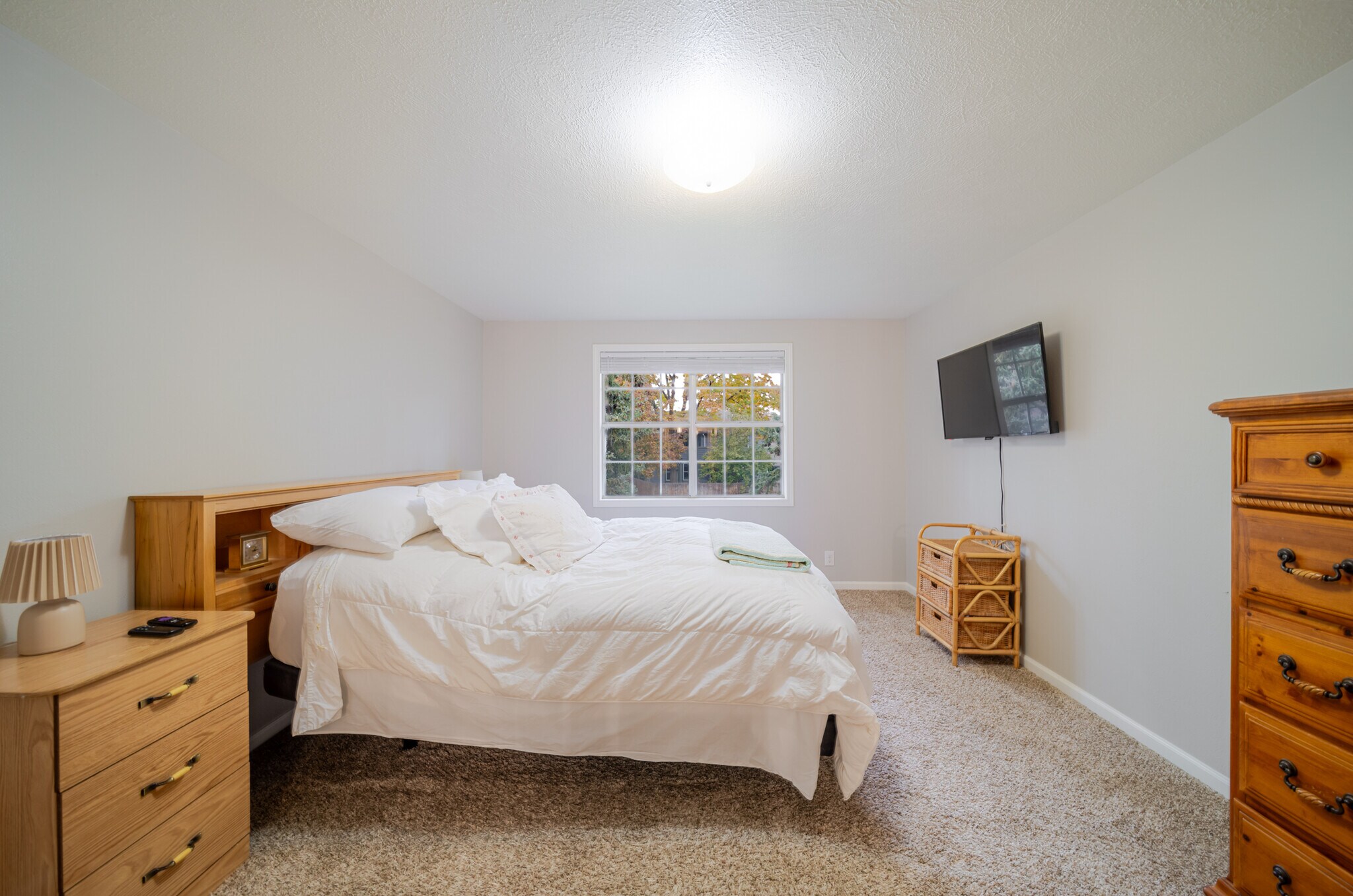 Building Photo - 3124 S Falling Brook Ln