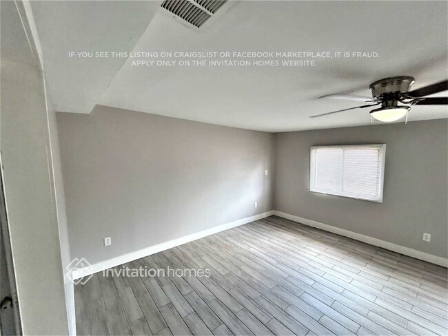 Building Photo - 4309 N 72nd Ln