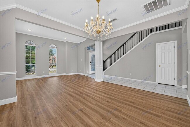 Building Photo - 305 Brazil Dr