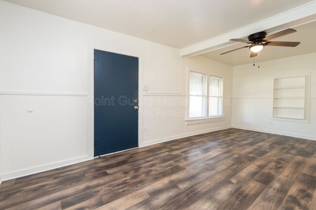 Primary Photo - 1160 S Richmond Ave