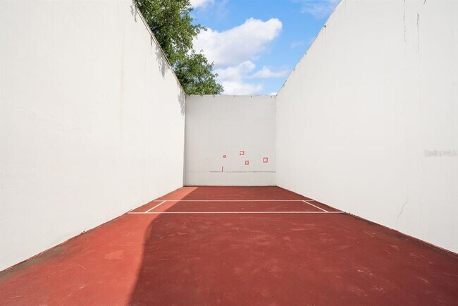 Building Photo - 9100 Dr M.L.K. Jr St N