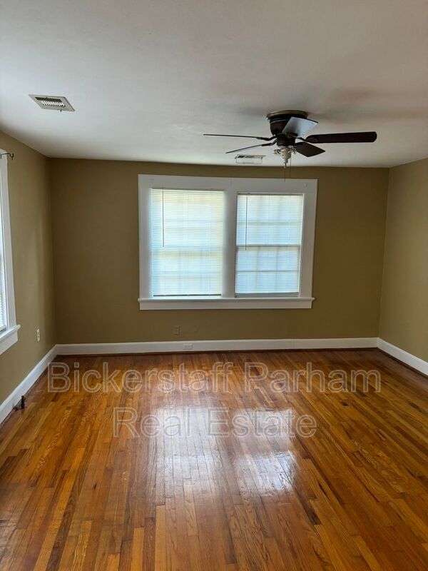 Building Photo - 1221 Owsley Ave