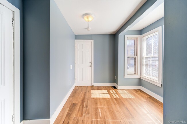 Building Photo - 82 Sprague Ave