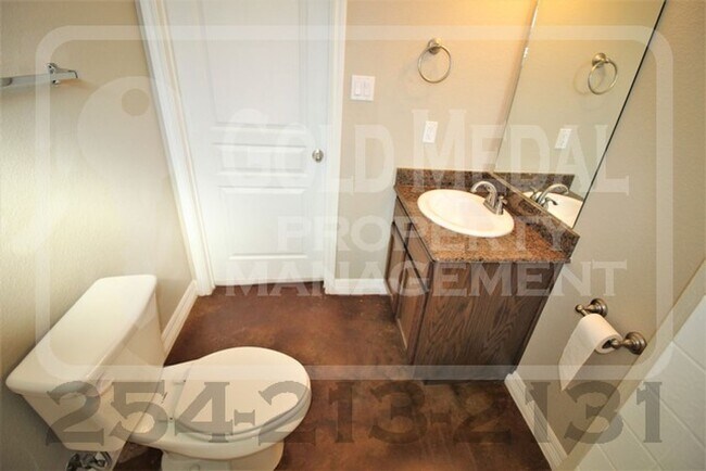 Building Photo - 1017 S 9th St