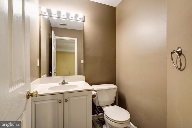 Building Photo - 6352 Dakine Cir
