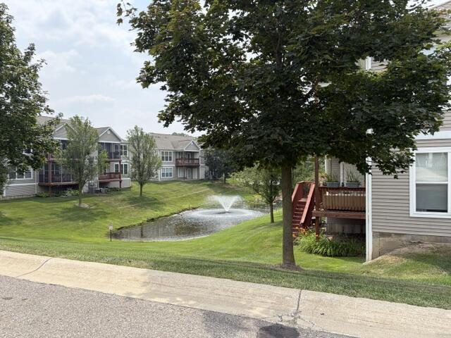 Building Photo - 1452 Fox Pointe Cir