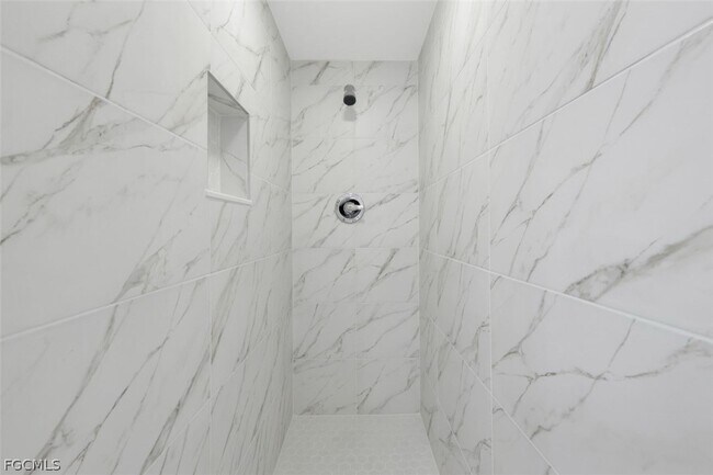 Building Photo - 13171 Whitehaven Ln