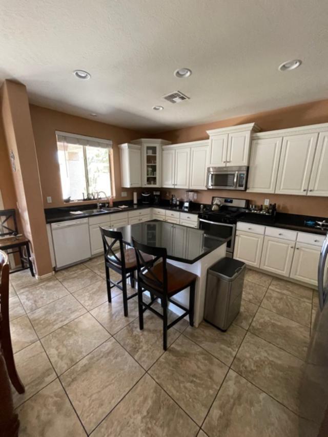 Building Photo - 2732 E Canyon Creek Dr
