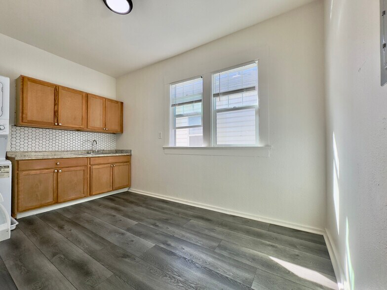 Building Photo - 3641 West St