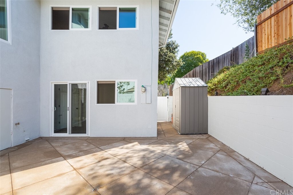 Building Photo - 2426 Lesparre Way