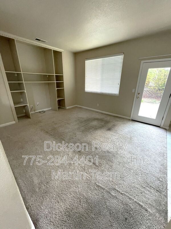 Building Photo - 2494 Roman Dr