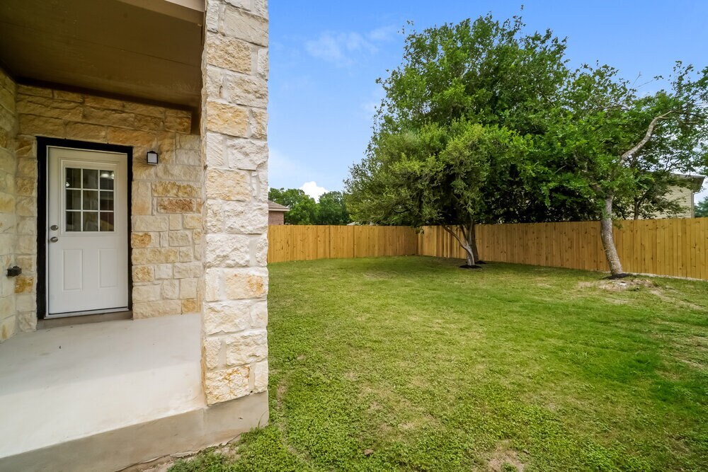 Building Photo - 357 Saddlehorn Way