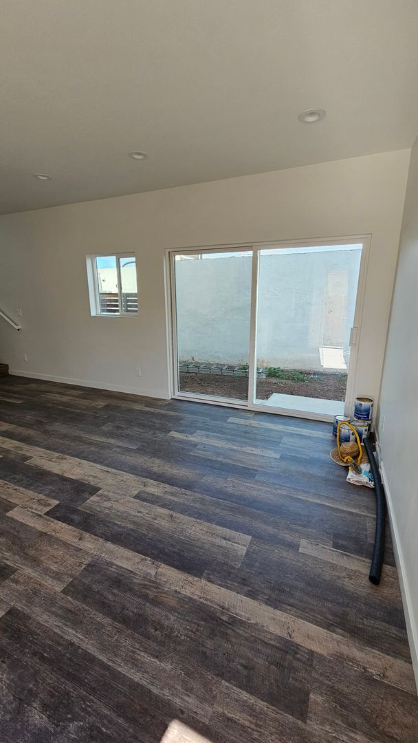 Building Photo - AVAILABLE FOR MOVE IN NOW!! Gorgeous brand...