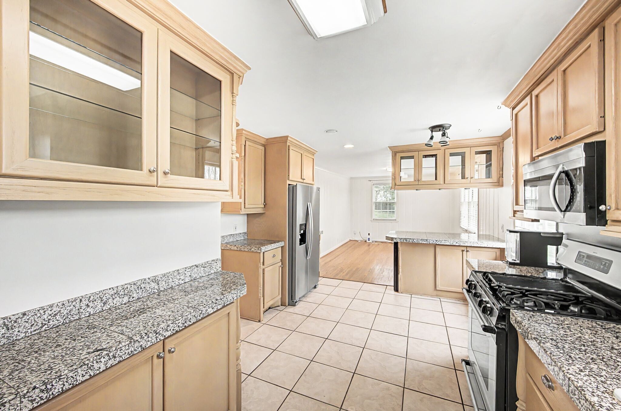 Building Photo - 3529 Trimble Rd