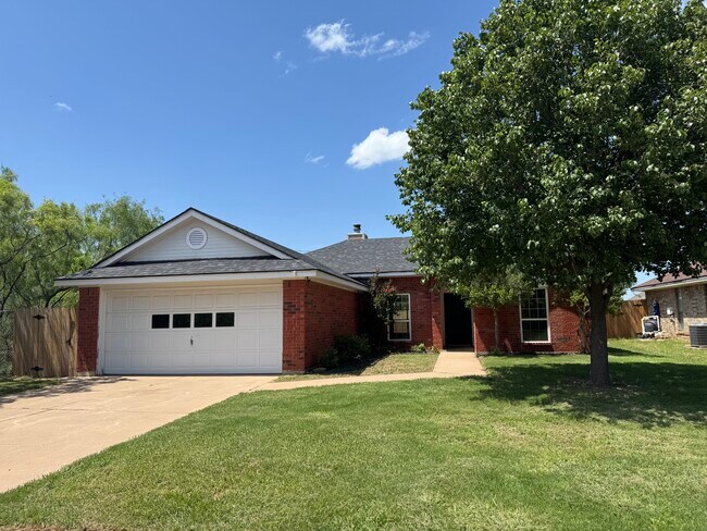 Primary Photo - 4414 Post Oak Dr