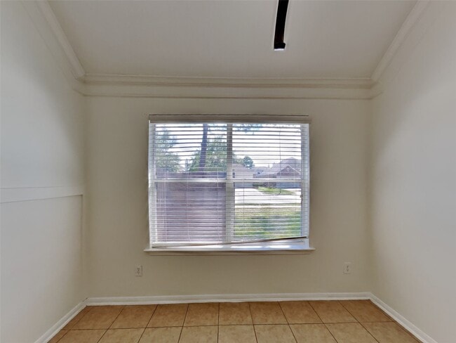 Building Photo - 30202 Deleon Fields Dr