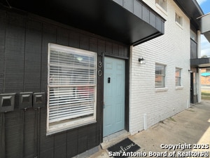 Building Photo - 2802 Lasses Blvd