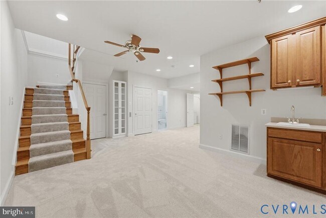 Building Photo - 6806 Thompson Crest Ct