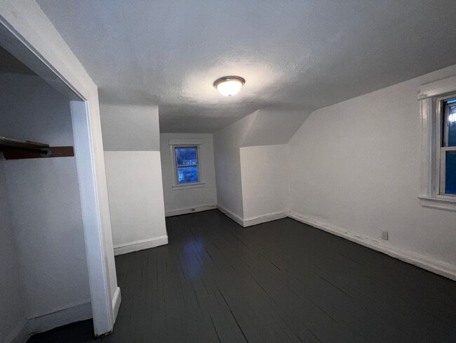 Building Photo - Amazing new Reno house