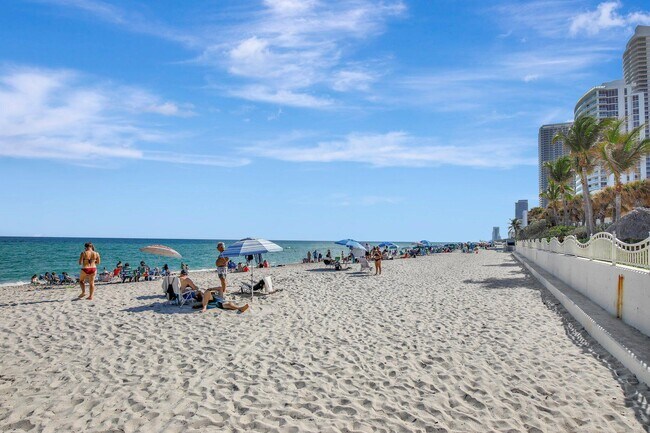 Building Photo - 3801 S Ocean Dr