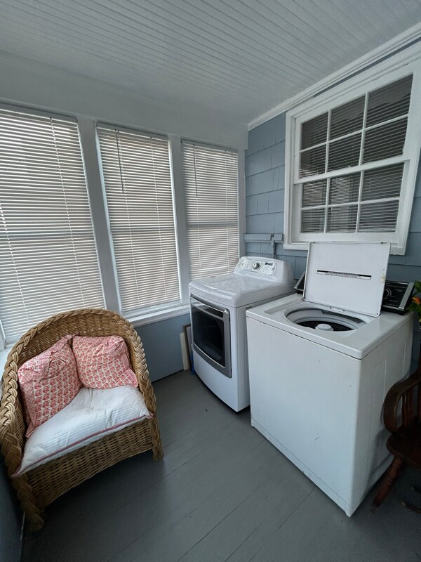 Building Photo - 1941 E Ocean View Ave