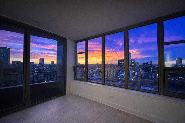 Building Photo - 200 N Jefferson St