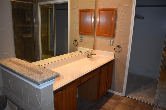 Building Photo - 4207 Sarasota Ln