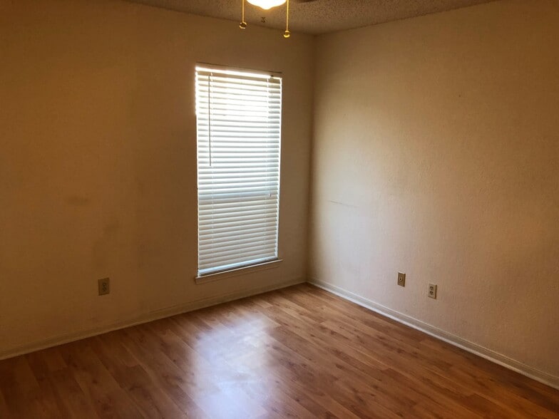 Building Photo - 2109 Horizon Trail