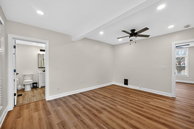 Building Photo - 305 W Exchange St