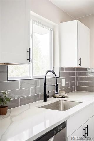 Building Photo - 691 S Simms St