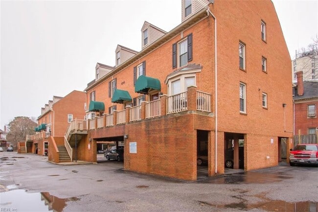 Building Photo - 1210 Stockley Gardens