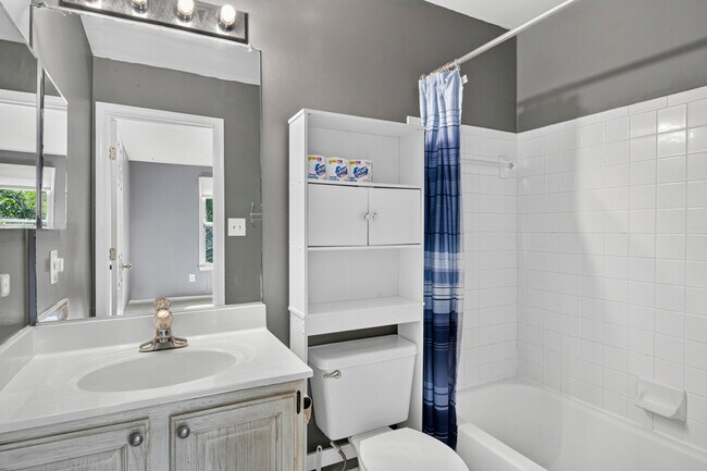 Building Photo - 4512 Rutherford Way