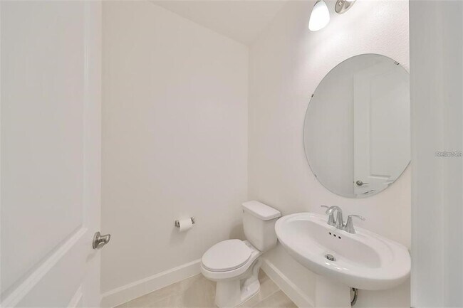 Building Photo - 933 Signet Dr