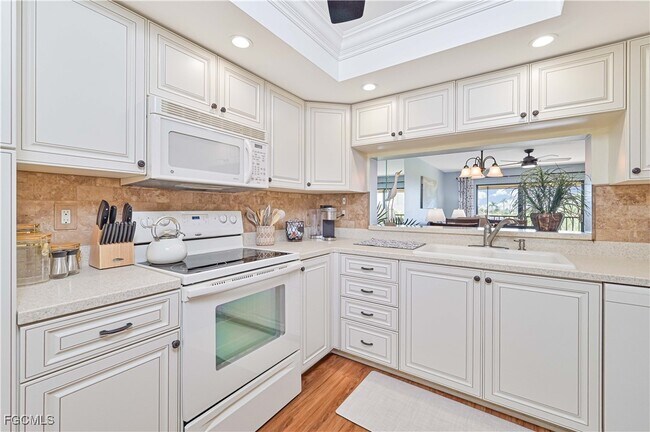 Building Photo - 12621 Kelly Sands Way