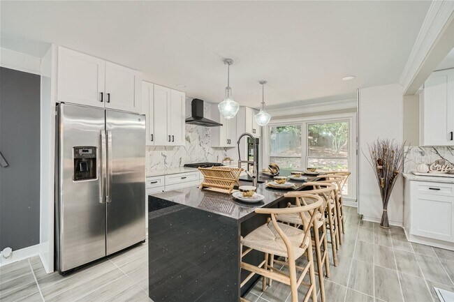 Building Photo - High-End Fully Furnished Luxury Gated French Chateau behind Dunwoody Country Club