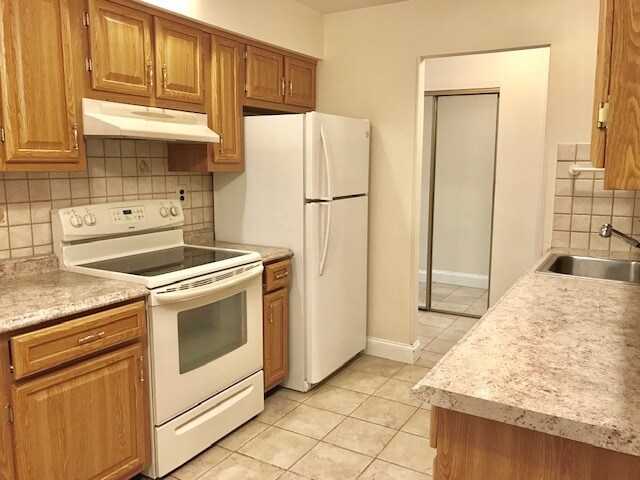 Building Photo - 4 Pine Cluster Cir