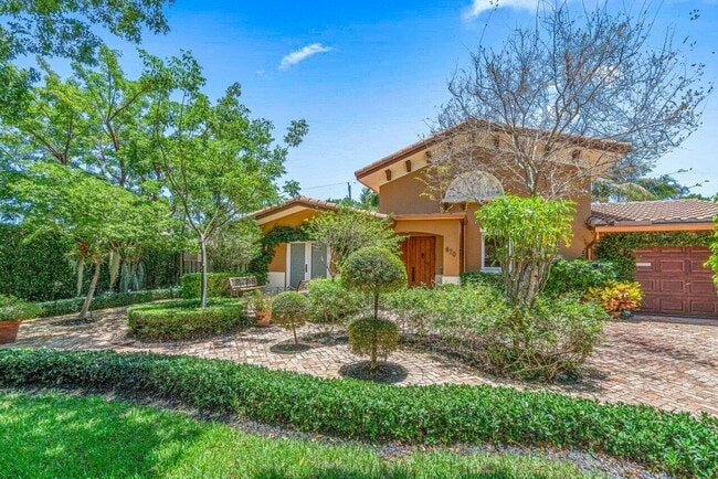 Building Photo - 870 NW 7th St