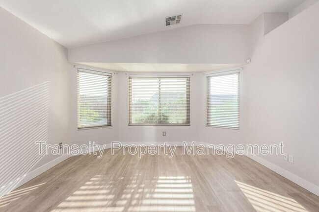 Building Photo - 9255 E Shasta Dr
