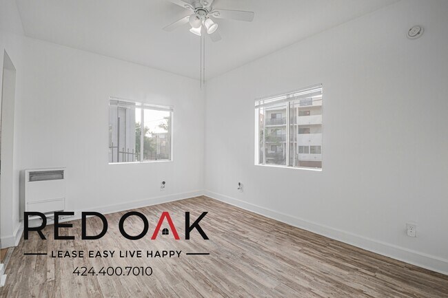 Primary Photo - 250 Loma Dr