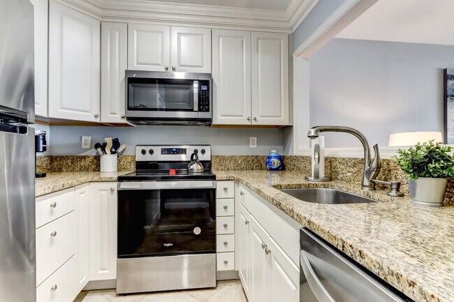 Building Photo - 661 Ponte Vedra Blvd