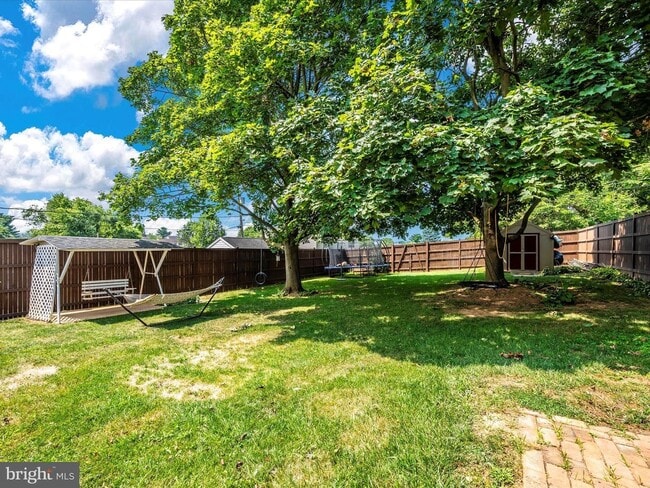 Building Photo - 413 Pangborn Blvd